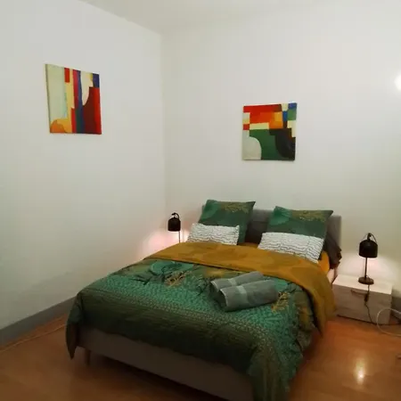 Au Coeur De Apartment